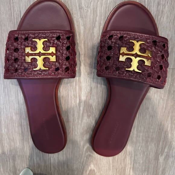 Burgundy Tory Burch Sandals- Brand New - Picture 4 of 8